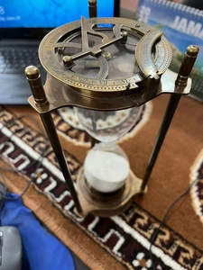 clessidra timer sabbia ottone marittimo vintage con bussola meridiana sulla parte superiore - Foto 1 di 9