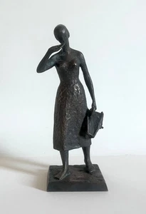 Vera Tummers van Hasselt / Statuette Mariken van Nimwegen/Mariette de Nimègue 64 - Imagen 1 de 15