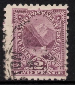 NEW ZEALAND 1900 PICTORIALS 2d PURPLE 'PEMBROKE ' STAMP VFU - Picture 1 of 1