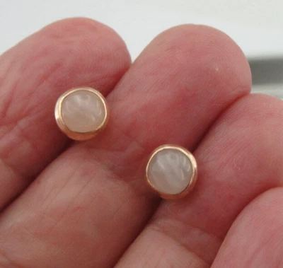 Aretes de cuarzo rosa relleno de oro amarillo de 14 k 7 mm hechos a mano diseñadores de hadar (v) Foto 1 de 4