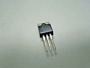MOTOROLA MC7812CT VOLT REGULATOR FIXED +12V BIPOLAR TO-220 - Picture 1 of 2