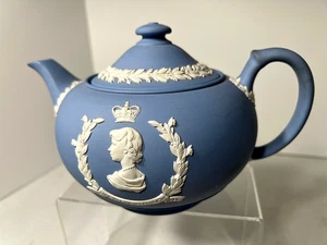 1953 ~ Wedgewood Jasperware Blue Queen Elizabeth Coronation Limited Edition Tee - Bild 1 von 9