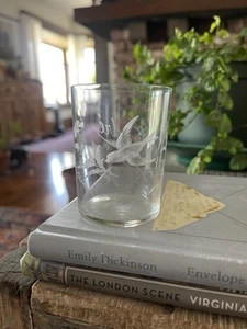 ANTIQUE FRENCH "HONDRE" ACID ETCHED TUMBLER SWALLOW JAN. 1, 1835 & SPRAY FLOWERS - Picture 1 of 10