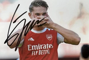 VIKTOR GYOKERES HAND SIGNED 6X4 ARSENAL PHOTO 6 - Picture 1 of 1