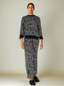 Women's athleisure co-ord set in georgette ditsy print fabric with lining - Picture 1 of 7