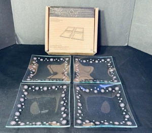 Pampered Chef Pink Daisy Dessert Plates Set of 4 New In Box Sold as Qty of 1 - Picture 1 of 5