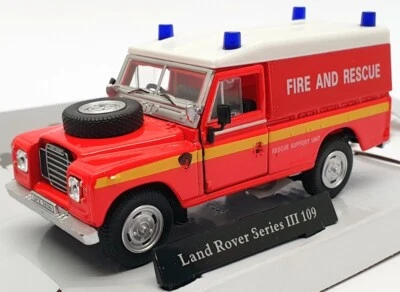 Cararama 1/43 Model 553940 - Land Rover Series 3 109 Hard Top Fire & Rescue - image 1 of 4