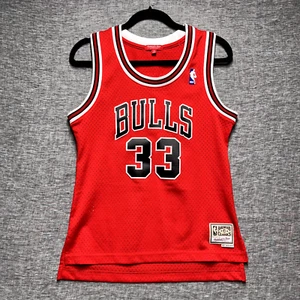 Chicago Bulls Scottie Pippen 33 Hardwood Classics Women's Size Small NBA Jersey - Picture 1 of 10