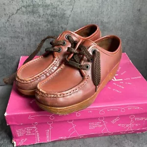 Scarpe donna vintage italia anni 70 Famolare Get There ondulate plateau zeppa pelle 4,5M - Foto 1 di 13