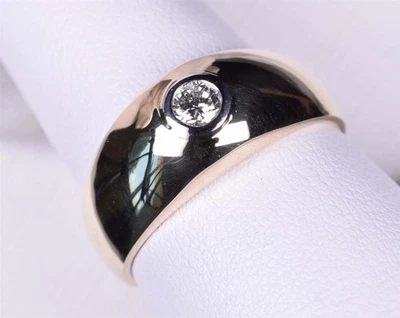 Anillo cúpula de oro amarillo con bisel de 14 quilates talla 9 Foto 1 de 4