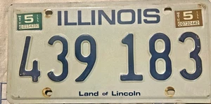 De colección 1981 1982 Illinois Auto Matrícula 439 183 Hombre Cueva Buen Estado - Imagen 1 de 1