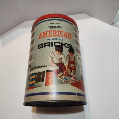 Ladrillos de plástico americano No. 725 + Bonito contenedor completo hasta la parte superior 392 piezas Foto 1 de 4