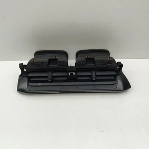 Toyota C-HR AX20 Dashboard Air Vent RHD 55670-F4090 2023 30944235 - Bild 1 von 10