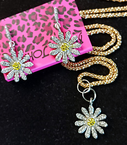 Gold DAISY Flower Rhinestone (Betsey Johnson) Handmade Necklace Earrings Set