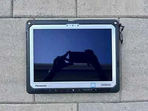 Tablet Panasonic Resistente CF-33 Táctil 2.80GHz Core i7-7600U 16GB 512GB SSD Win 11 - Imagen 1 de 10