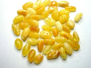 REAL BALTIC AMBER HOLED LOOSE OVAL POLISHED BEADS 30 pcs - EGG YOLK COLOR - Picture 1 of 7