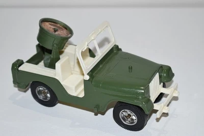 Винтажный прожектор Hubley Jeep армейский зеленый No1710 ярко-белый интерьер - Изображение 1 из 4