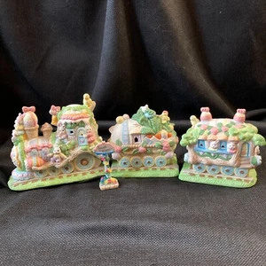 Vintage Easter Bunny Train Pastel Spring Holiday Decoration Hand Painted Ceramic - Picture 1 of 21