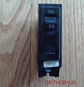 GENERAL ELECTRIC THQB1120 20 AMP 120/240 VOLT 1 POLO - Foto 1 di 4