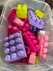 Mega Blocks First Builders 85-teiliges Set Pinks, Lila, Weiß, Grün - Bild 1 von 1