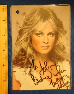Dame Twiggy Lawson Signed 6x4 Picture, Laminated - Picture 1 of 2