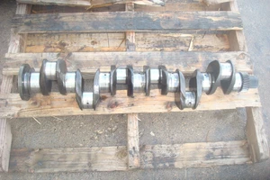 1969 Massey Ferguson 1130 Tractor Crankshaft 1100 31322302 - Picture 1 of 18