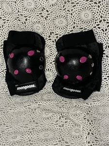 Mongoose BMX Knee & Elbow Pads Pink & Black High Impact Shell - Picture 1 of 5