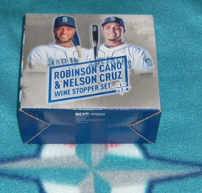 SET TAPONES DE VINO SEATTLE MARINERS SGA 2018 ROBINSON CANO & NELSON CRUZ Foto 1 de 3
