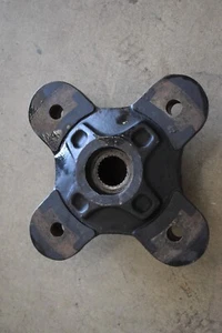 2014-2017 Polaris RZR XP 4 1000 Turbo OEM Front And Rear Wheel Hub 5139265-067 - Picture 1 of 5