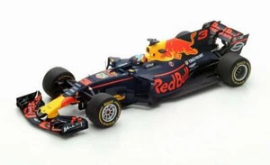Red Bull RB13 GP Spain 2017 Daniel Ricciardo 1:18 SPARK 18S304 - Picture 1 of 1