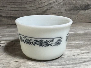 Pyrex Corning Vintage Old Town Blue Sugar Bowl... no lid - Picture 1 of 7
