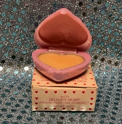 Perfume compacto Avon Delicate Heart ARIANE - NUEVO EN CAJA - De colección Foto 1 de 2