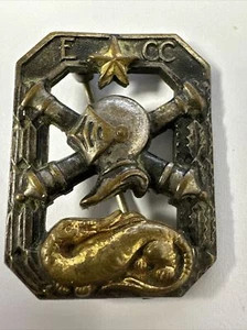 Ecole des Chars de Combat, dos lisse embouti ajouré épingle en biais (A.B)(4358) - Picture 1 of 2