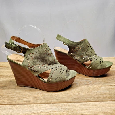 Report Women's Shoes Suede Size 7 Green Open Toe Platform Sandals Ankle   - Image 1 of 4