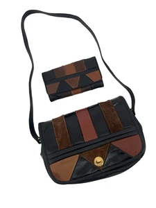 VTG Crossbody Boho 90s Earthy Leather Patchwork Bag Turnlock Avon Purse Wallet - Picture 1 of 12