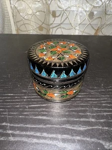 Vintage Small Asian Lacquer Trinket Box Hand Painted 3” Across - Picture 1 of 9