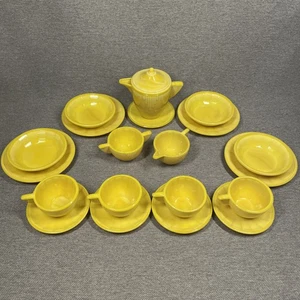 21 Pieces Set Vtg Play-Time Yellow GLASS Tea Set Bowls Plates The Akro Agate Co. - Picture 1 of 9