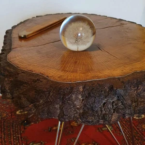 Live Edge Oak Round Table - Picture 1 of 7