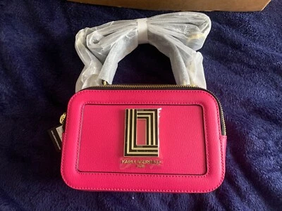 Bolso Bandolera KARL LAGERFELD PARIS Simone Fushia NUEVO CON ETIQUETAS PRECIO DE VENTA SUGERIDO POR EL FABRICANTE $228 Foto 1 de 3