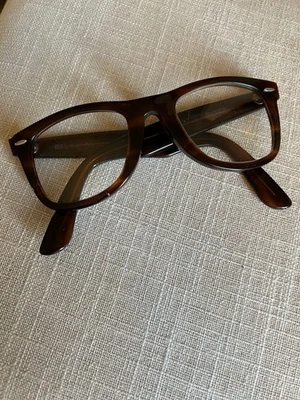 Vintage B&L Ray-Ban 5022 Tortoise Elite Wayfarers处方眼镜  — 第 1/4 张图片