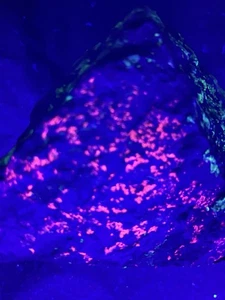 Fluorescent Willemite Calcite Franklinite Mineral Sterling Mine, New Jersey (8) - Picture 1 of 15