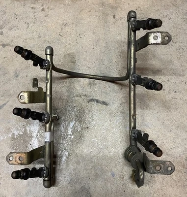 01-03 2003 PONTIAC GRAND PRIX 燃油铁路带连接器 3.8L 系列 II 快速发货 — 第 1/4 张图片