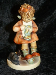 Hummel Figur 153 - Mutters Stütze -  1. Wahl    D161 - Bild 1 von 2