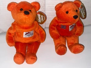 NUEVO 1999 CONJUNTO DE 2 OSOS GORRO JOHN ELWAY & TERRELL DAVIS SALVINO'S BAMMERS NFL - Imagen 1 de 2