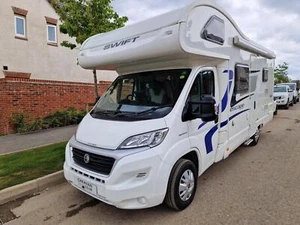 2015 SWIFT ESCAPE 696 6-BERTH - 5-BELT - HABCHECK - VERY CLEAN VAN - Picture 1 of 9