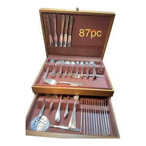 VINTAGE LONGCHAMPS-CHAUMONT PRESTIGE SILVER-PLATED SET OF SILVERWARE 87PC - Picture 1 of 13
