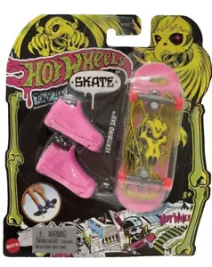 Mattel Hot Wheels Skate Fingerboard and Pink Shoes Tony Hawk Vertibird SK8 - Picture 1 of 2