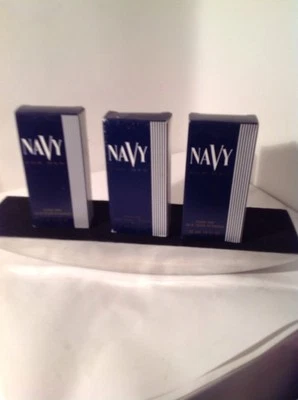Navy Cologne by Dana 1 oz Eau de Cologne spray masculino 30 ml pacote com 3 - Imagem 1 de 4