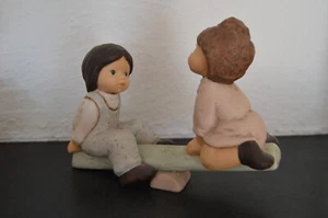 Nina & Marco auf der Schaukel, bestehend aus einer Doppelfigur - Bild 1 von 2