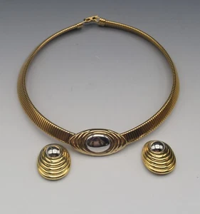 Kenneth J Lane KJL FÜR AVON GOLD OMEGA COLLIER HALSKETTE UND OHRRINGE SET NEUWERTIG IN VERPACKUNG - Bild 1 von 11